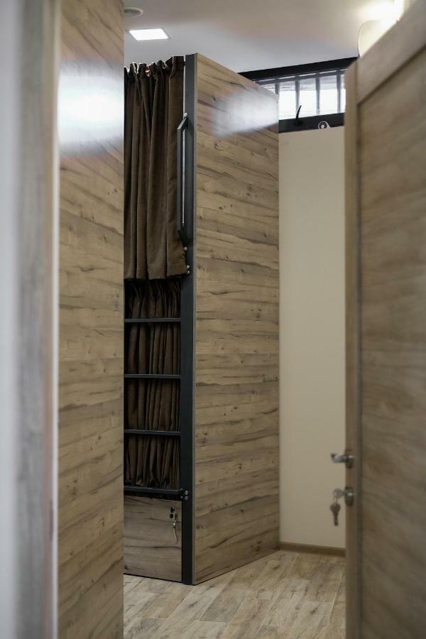 Street51 Hostel เยเรวาน ภายนอก รูปภาพ